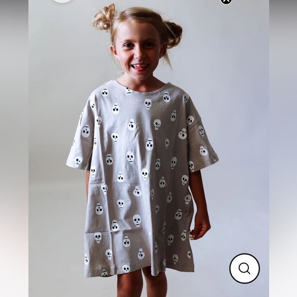 Minimalistic Folk Mia T-Shirt Dress | Skulls All Over